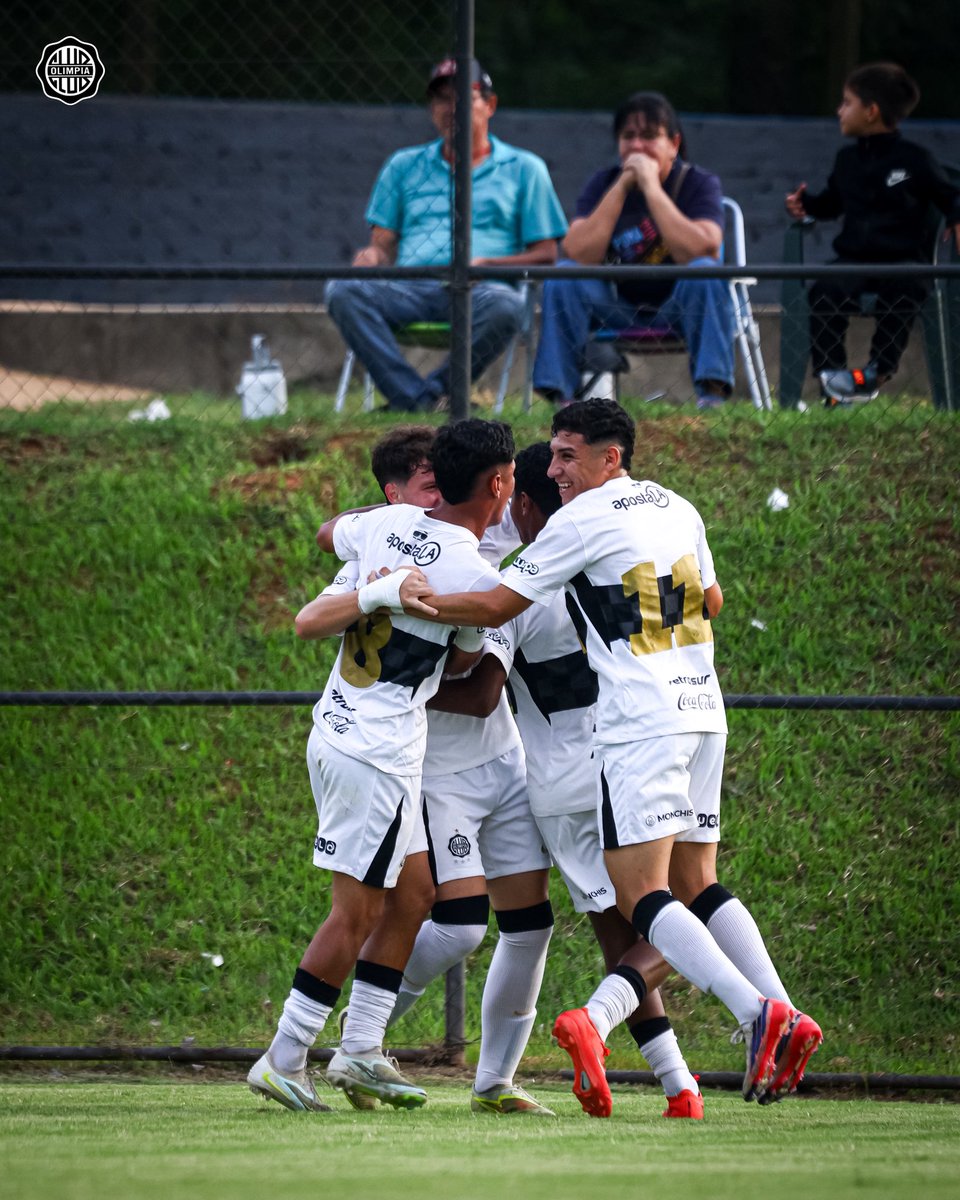 FormativasO's tweet photo. ⏱️ 𝙀𝙉𝙏𝙍𝙀𝙏𝙄𝙀𝙈𝙋𝙊.

➖️ Sub-16.

CCP [0-3] # Olimpia. https://t.co/5U3dNShS8n