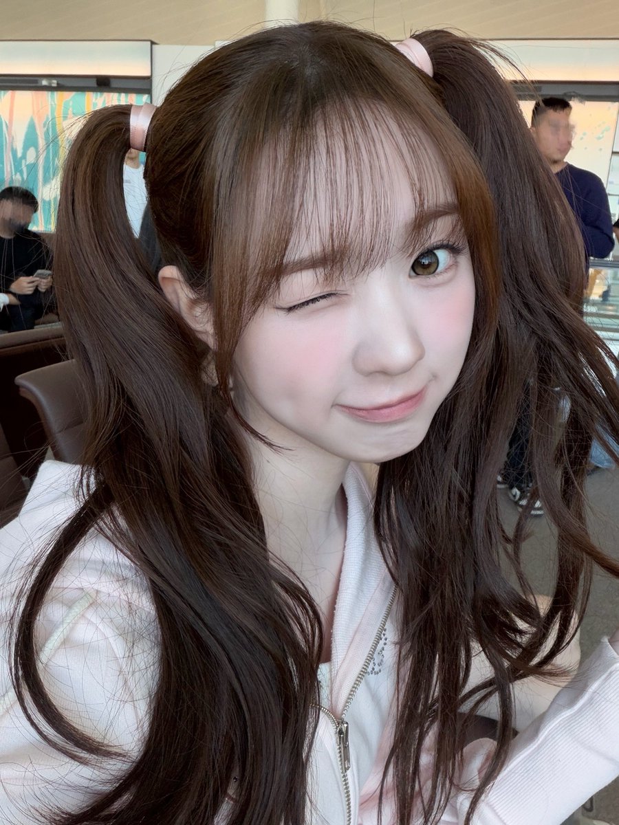 TheDrakeon's tweet photo. #Soomin asks to share these photos far and wide. Will do 🫡 https://t.co/GefrPtSsJ6