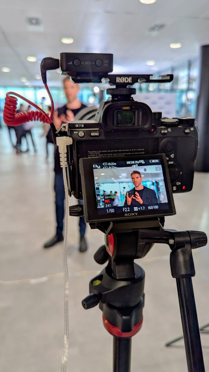 VJOncology's tweet photo. 🎥 New interview from #ESMO26!

We spoke with @JL_Reading about his latest research on how the T cell network is remodelled during early #LungCancer development 🫁

@myESMO #LCSM #ImmunoOnc https://t.co/n4IlJNrtNy