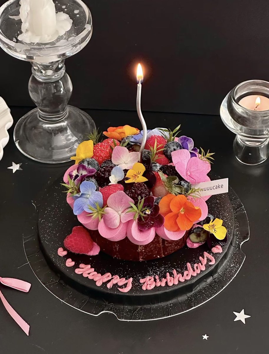noirkismet's tweet photo. To the coolest sister I could ever ask for, happiest of birthdays! May this new age bring you all the happiness and joy your heart deserves. May every prayer you whisper and every wish you cast upon the stars find its way to reality. I love you, @chrystalisme https://t.co/5YsSmP1d9D