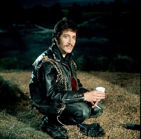 RodneyMarshall1's tweet photo. Peter Wyngarde taking a break while filming a Department S episode in which Jason King went undercover. Wyngarde/King would fly solo in a later series, but arguably it worked better when Jason had two co-leads to water him down. https://t.co/ycVSFQQoX7