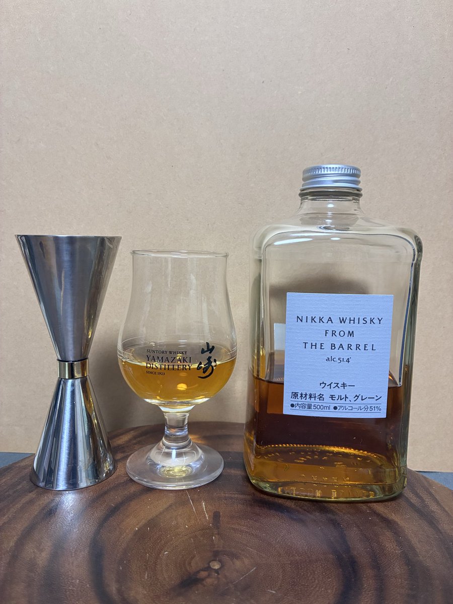 hyide1234's tweet photo. #本日の一杯

#フロムザバレル

うまい。
余市好きですが、最近は普通に買えるし、
この値段でこの味香で、常飲ならこっち。 https://t.co/3XqOPXcPGQ