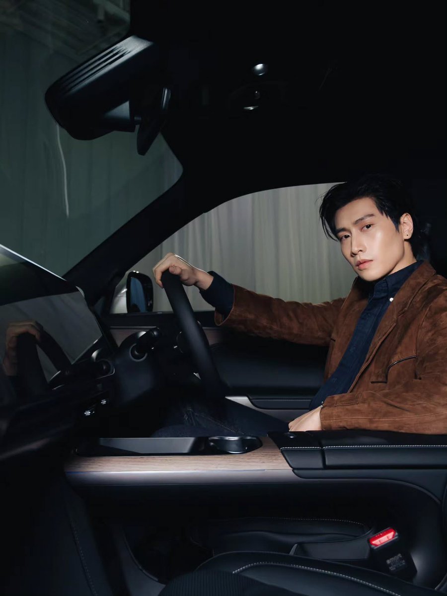ThisisDetailxt's tweet photo. : เธอต้องไปกับพี่

: พี่นั่นแหละ ต้องไปกับผม https://t.co/d5GLgwK6P7