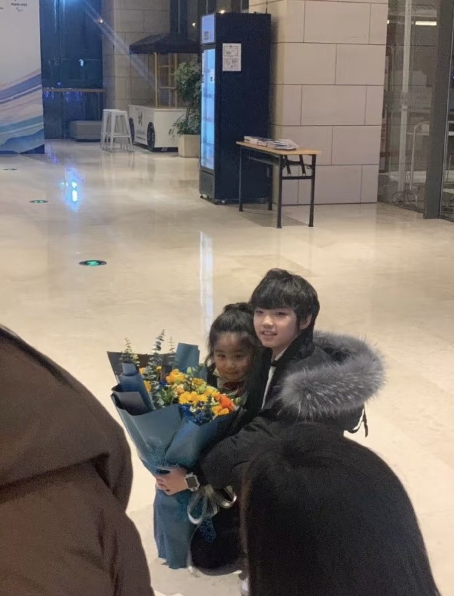 ta1_kong's tweet photo. 타이 새로운 과사💕🥹 너무 애기야ㅠㅠㅠ

#A2OSOUL #에이투오소울 #TAI #타이 https://t.co/h6abcsw5ry