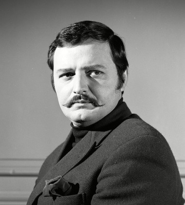 RodneyMarshall1's tweet photo. Peter Bowles, a regular guest in Avengerland and ITC action-adventure series in the 1960s. Probably the Number 1 rent-a-baddy, often playing urbane foreign agents. Confident, charming, cultured, stylish...and utterly villainous. https://t.co/38nI4Ovm15