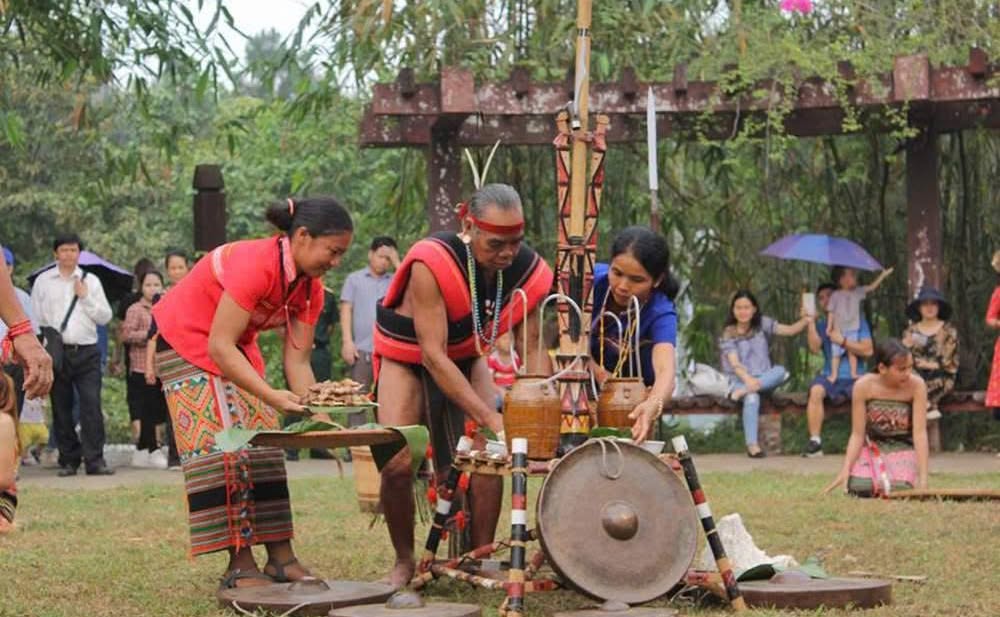 DJMACSI's tweet photo. Before the harvest, the mountains give thanks. At Le Mung Com Moi, communities honor the rice spirit, ancestors, and the land. Gongs, dances, and gratitude fill the highlands before October’s golden season. https://t.co/xwfBsWXo3f
