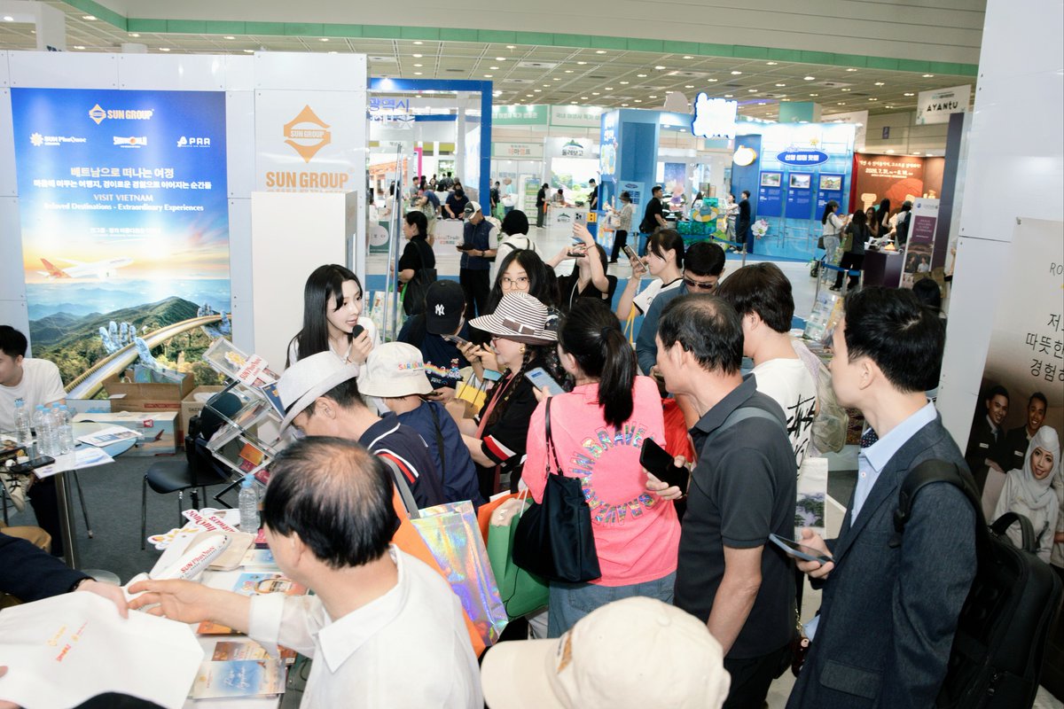 witalofds's tweet photo. Seoul is buzzing over Phu Quoc at SITF 2026. As APEC 2027 host, the island is entering a new era of luxury and infrastructure. Get 20% off Sun PhuQuoc Airways fares for Korea–Phu Quoc flights, valid June 15–October 24, 2026. https://t.co/tTp6SH3BZe