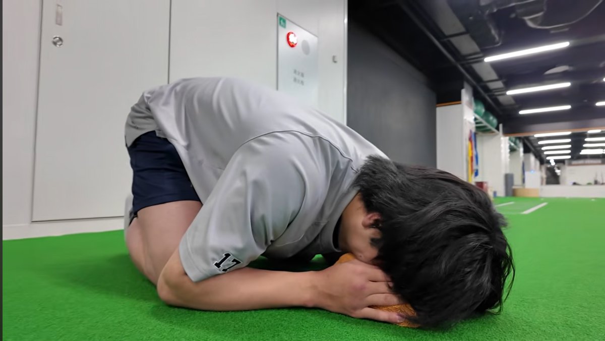 SONSINRON_Gkado's tweet photo. 【巨人】
西舘勇陽、松井監督との爆睡スヤスヤでのご対面シーンを各テレビ局にばら撒かれることを知った時の反応 https://t.co/0Xnu40Vpk3