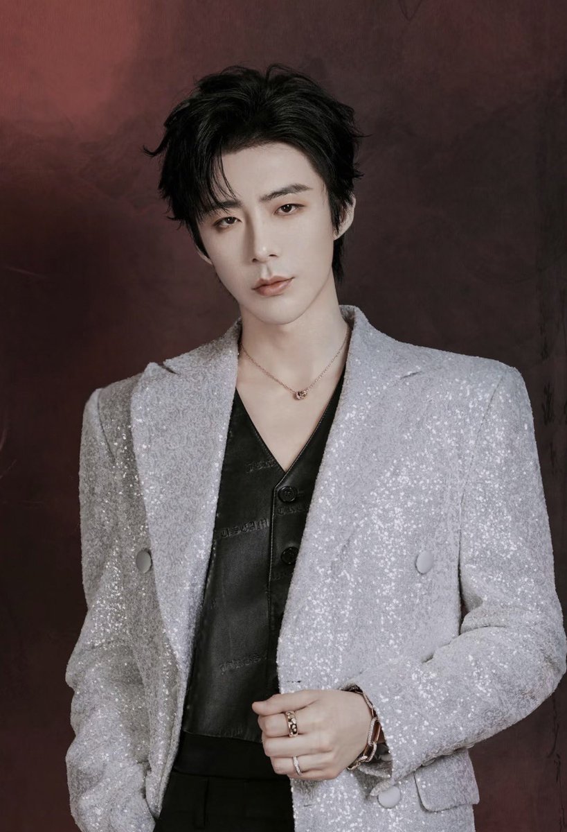 snowexprezz's tweet photo. u know an ost in a drama is about to be a banger when u see this #liuyuning photo on the cover https://t.co/EL3hVGRNKV