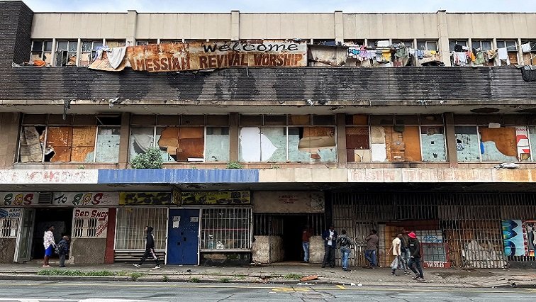 PlebLifeBlogger's tweet photo. France... and the rest of the west,  if they don't wake up... will soon look like our Durban, Johannesburg and Pretoria CBDs, where every single window has steel bars and stores have massive steel roller doors. Your countries are about to look as ugly and third-world as ours!!! Nothing but filth and prison aesthetics 😔💔