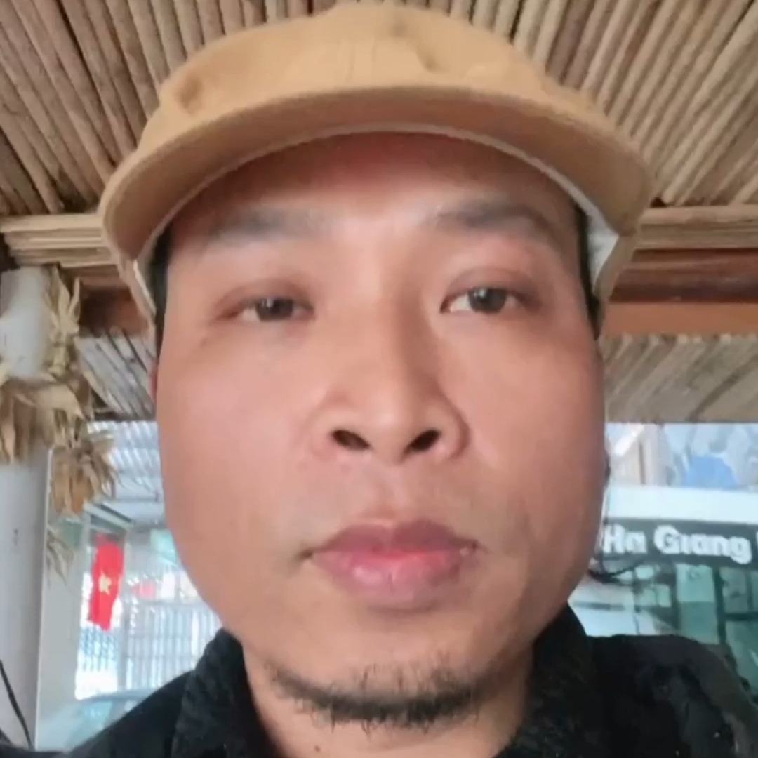 MatthpIBergezV8's tweet photo. Hà Giang không có lỗi: rủi ro nằm ở hành vi. Tôn trọng, đồng thuận và lựa chọn người đồng hành uy tín là điều quan trọng nhất. Hãy công bằng với vùng đất này. https://t.co/QpmtqKgomm