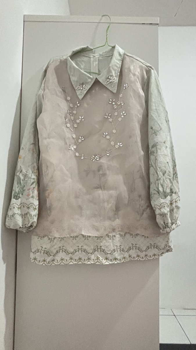 kezoora's tweet photo. @giltblooms bbrp bajuu ld120 yg lainnn https://t.co/xE8dNPe1Ci