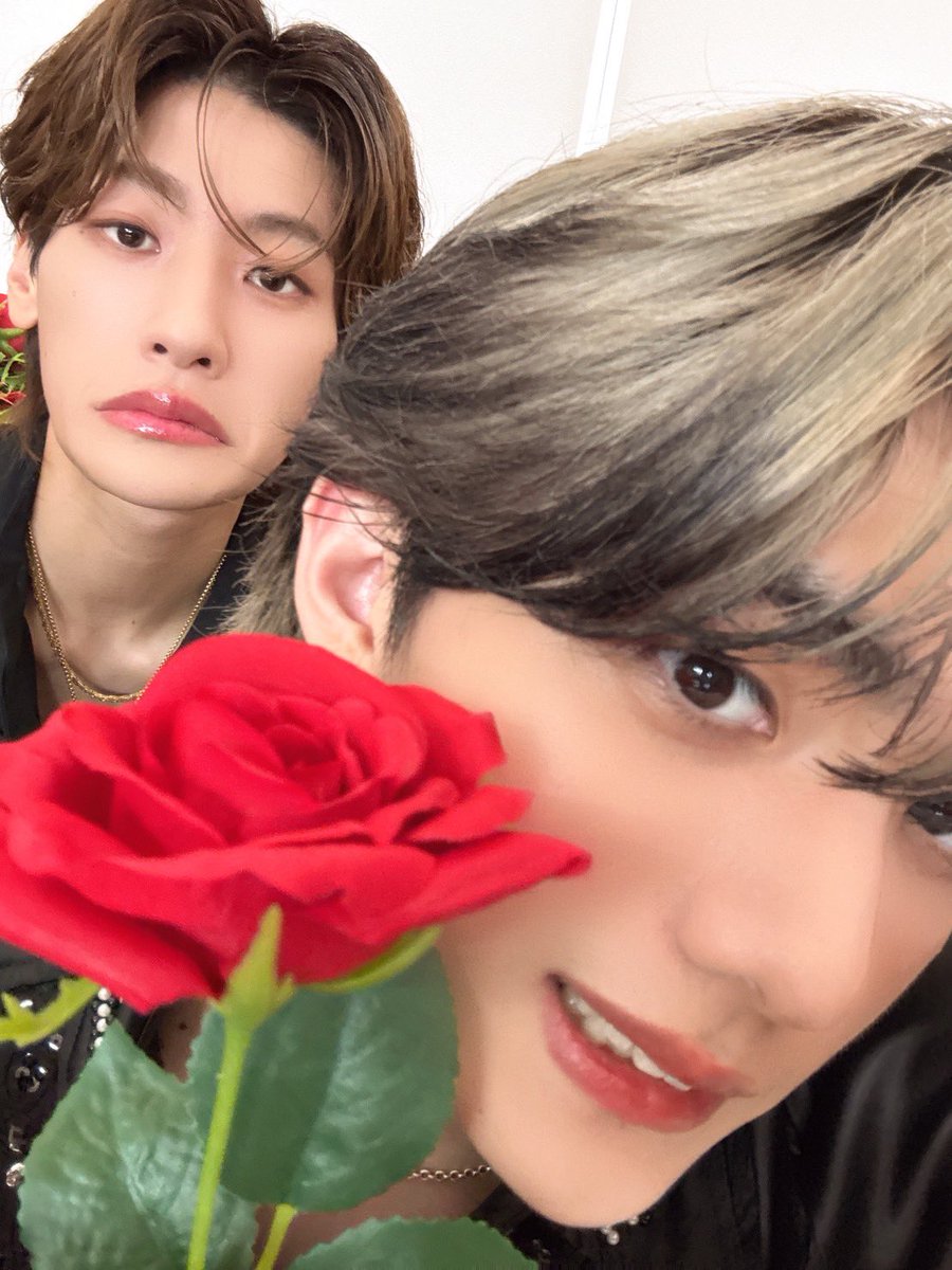 Lienel_official's tweet photo. リリイベファイナルありがとうございました！！

次はなんだ

健康第一

#高桑真之 Instagram💛
🔗https://t.co/B6HyOv0TBm

#Lienel #リエネル
#リエネル_愛のダバダ
#リエネルの思い出 https://t.co/WWv9DH7CT5