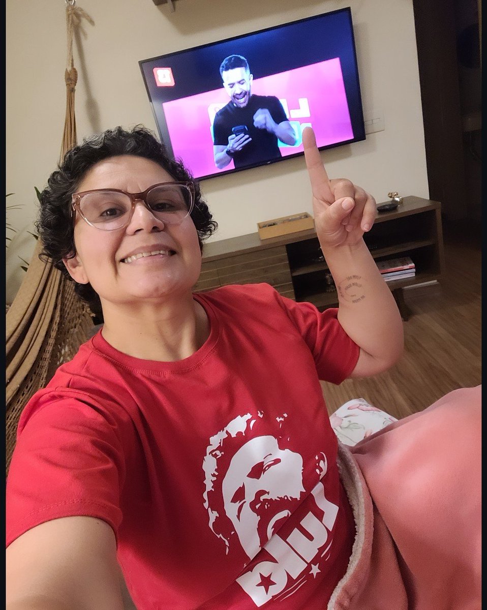 IracemaBatista's tweet photo. #Live24HorasDoExercitoDoLula #Somos10MilhoesPorLula
#AndreJanones
#LULAVAIVENCER https://t.co/gJtUN0vAjr