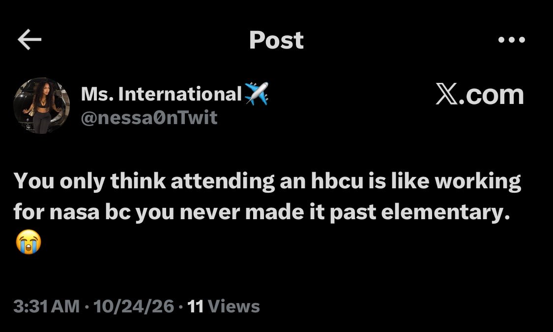 edgeofmankind's tweet photo. Since she want attention so bad here's the bald headed kween of the day 👑
So sharp & witty 🤪👩🏿🦲 @nessa0nTwit #HBCU #intelligent #respectable #familytree🐒 https://t.co/C1GBWDrEdL