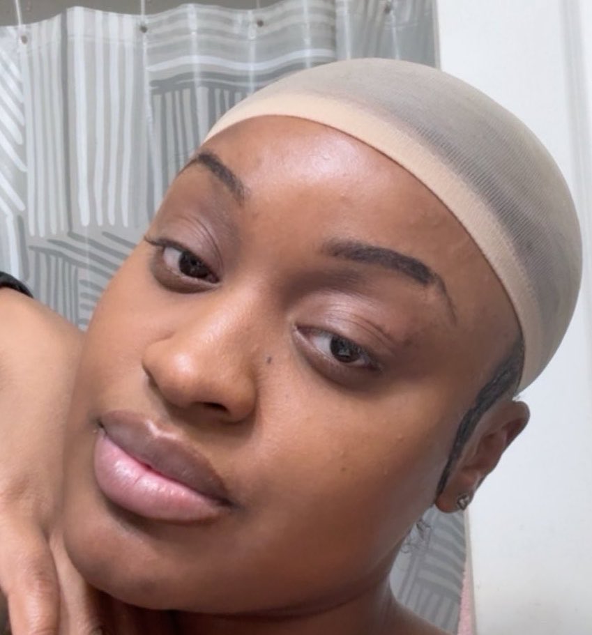 edgeofmankind's tweet photo. Since she want attention so bad here's the bald headed kween of the day 👑
So sharp & witty 🤪👩🏿🦲 @nessa0nTwit #HBCU #intelligent #respectable #familytree🐒 https://t.co/C1GBWDrEdL