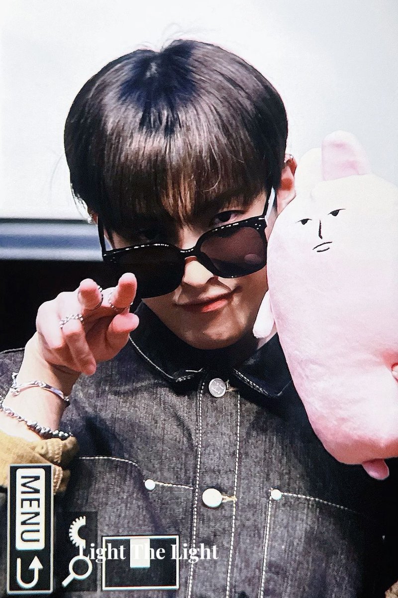 hongjjuni117's tweet photo. https://t.co/sdAFAh1J9f