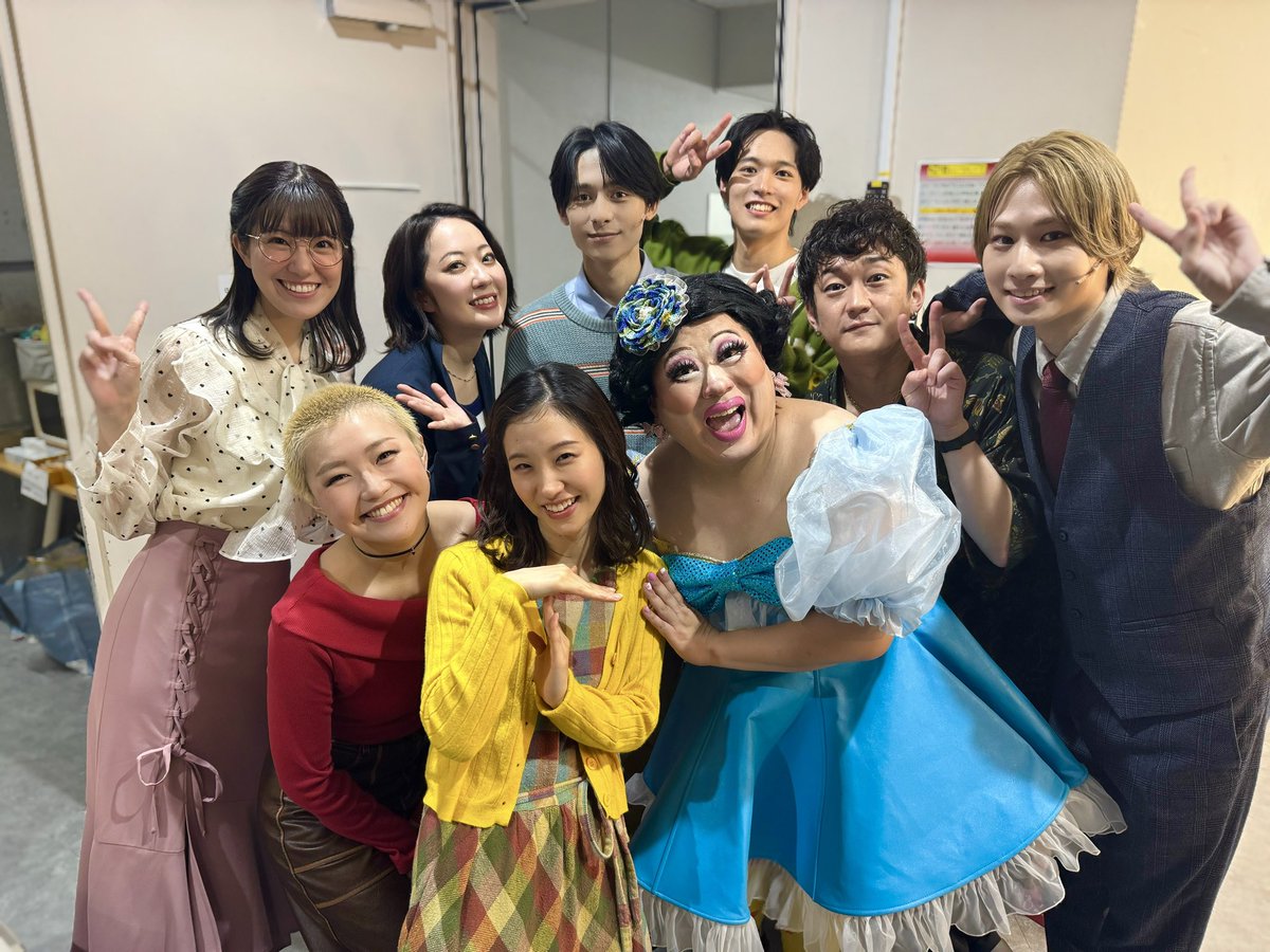 wonder_stage_'s tweet photo. 本日も2公演ありがとうございました‼️

🌈✨ いよいよ明日、千秋楽！！ ✨🌈
音楽劇『TOMORROW』
🎭 10月25日(日) 12:00／16:30 全2公演!!

━━━━━━━━━━━━━━━

🌸 10/25(日) 12:00公演｜A班
開場11:15／開演12:00

✨終演後はお見送り会＆ツーショットチェキ会を開催📸

🌟出演
ミサキ #敷村珠夕
ソウタ #黒澤胤也
リョウ #佑太
ヒナ #天音
アヤ #大坪野乃花
エリ #万葉
タクミ #須賀涼斗
ハルヤ #安部瞬
マモ #ベビー・ヴァギー

━━━━━━━━━━━━━━━

🌸 10/25(日) 16:30公演｜B班
開場15:45／開演16:30

✨終演後はお見送り会＆ツーショットチェキ会を開催📸

🌟出演
ミサキ #佐々木徳子
ソウタ #河村薫平
リョウ #佑太
ヒナ #倉持聖菜
アヤ #赤坂麻凪
エリ #加藤夕夏
タクミ #本田隆大
ハルヤ #林拓音
マモ #ベビー・ヴァギー

━━━━━━━━━━━━━━━

🎫 明日のチケットはこちら！

▼ご予約はこちらから
https://t.co/Kk1OubCtPq

📢 事前販売は本日23:59まで！

⚠️ 事前販売終了後は、各回の開場時間より劇場受付にて当日券を販売いたします。

🔴 SS席は完売！！
16:30回はまもなくの完売となります👏🏻
✨ S席・A席をご案内中！

🔸 S席：8,000円（最前列〜5列）
🔸 A席：7,000円（6列以降）
※税込価格

━━━━━━━━━━━━━━━

🎭 音楽劇『TOMORROW』
📅 2026年10月21日(水)〜25日(日)
📍 新宿村LIVE
🚃 西新宿駅・中野坂上駅よりアクセス

明日、劇場でお会いしましょう！

キャスト・スタッフ一同、
皆様のご来場を心よりお待ちしております🌸

#音楽劇TOMORROW