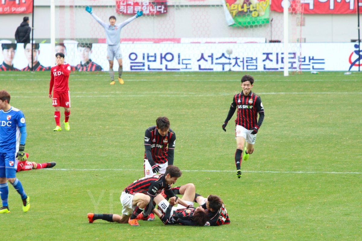 yeony_1611's tweet photo. 막 이 날 생각나고 그럼 https://t.co/ykOUb2EeJr
