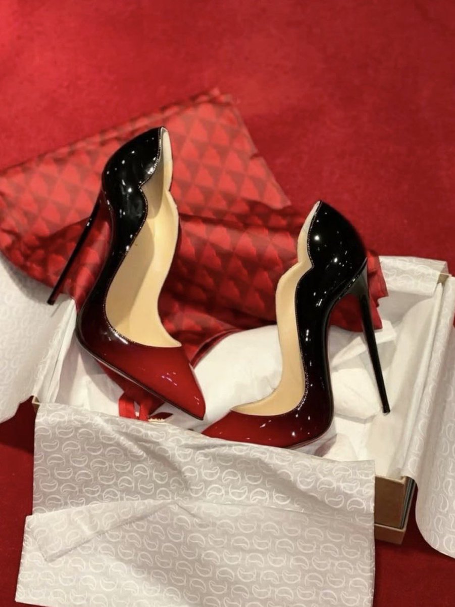 Louboutinmuse_'s tweet photo. https://t.co/ooj8X8fxIc