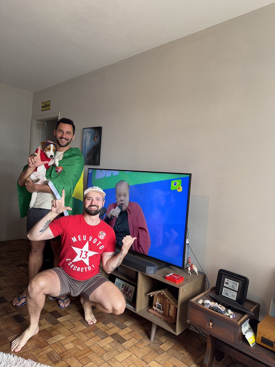 nuartur's tweet photo. Live da Virada Lula! #LiveDaVirada #LiveDaVirada24horas #Live24HorasDoExercitoDoLula https://t.co/UVpqWzNZZT