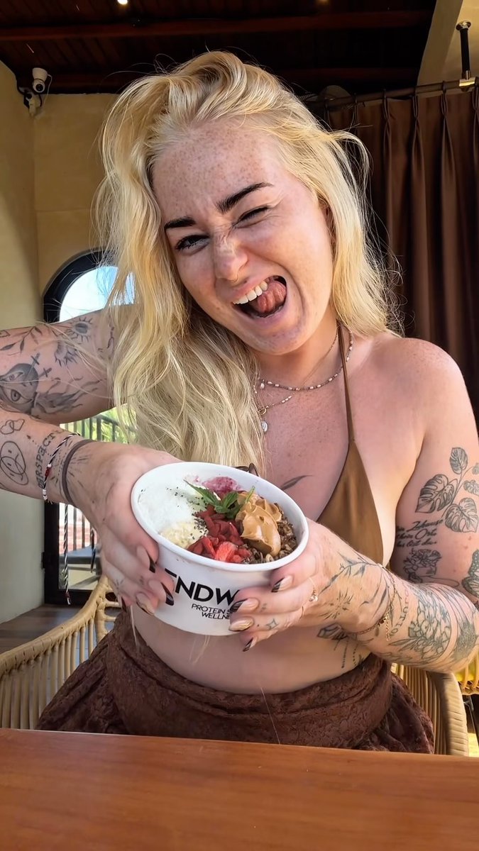 MajorZTMaddem5p's tweet photo. Searching for Bali’s best smoothie bowl. Back at Blendway for round two. The mango and mixed berry bowls were fresh, thick, creamy, and full of flavor. A favorite spot in Canggu so far. Where should I try next? https://t.co/3ZT2i6CPcG