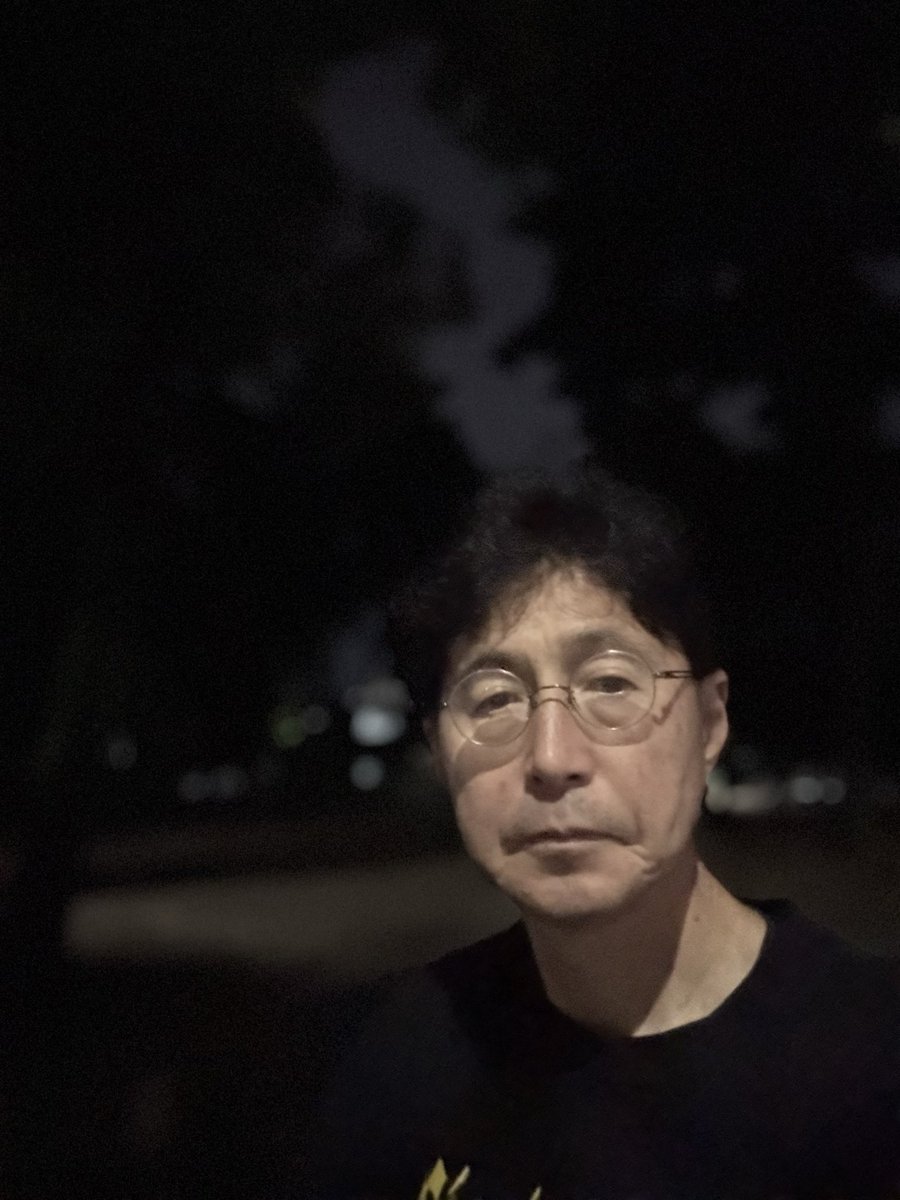 GrwaNnKqMn5nG68's tweet photo. 今晩も、奈良公園をパトロールだ！ https://t.co/zkrDMyVTsL