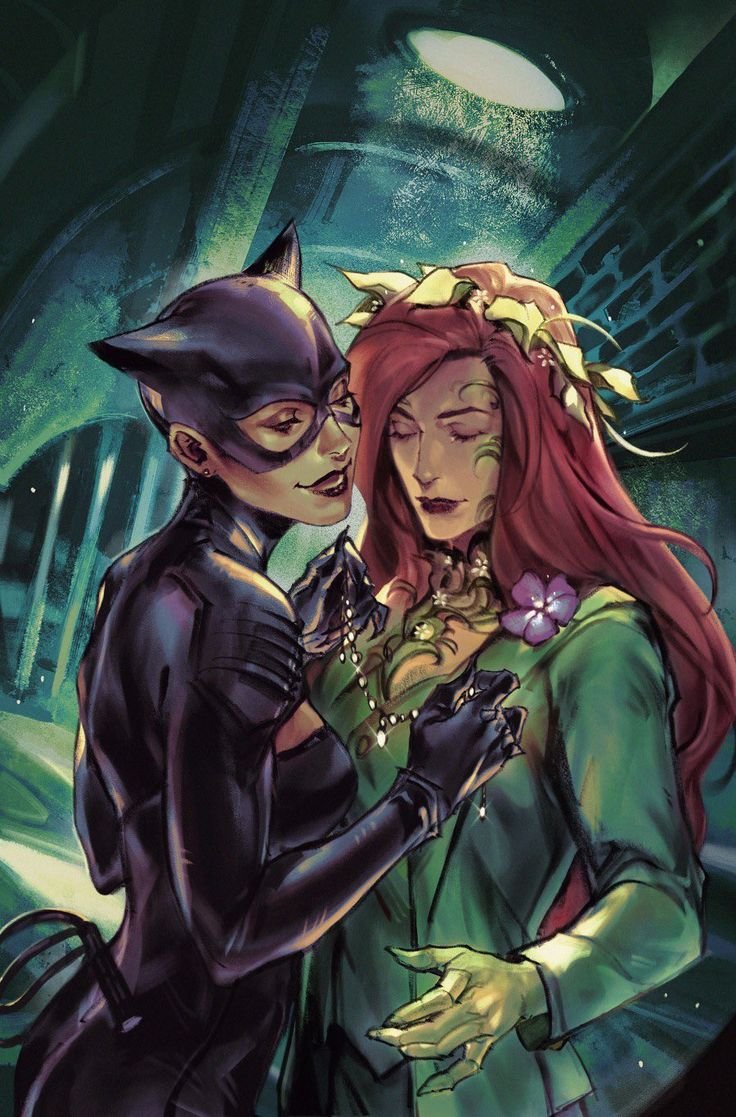 catwomanposts's tweet photo. i love when she hangs out with batman rogues https://t.co/S9S1EdtJYF