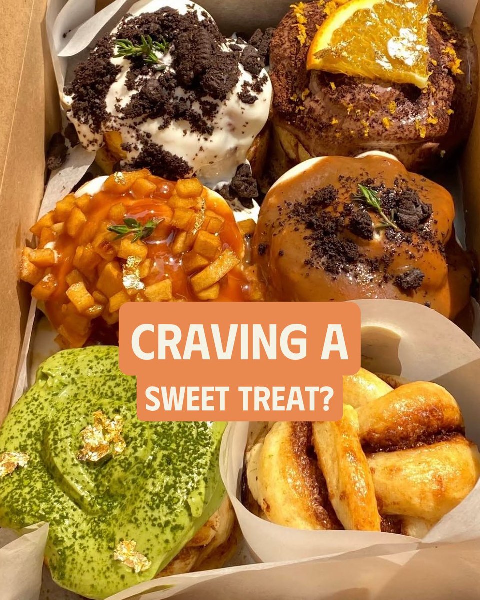 KayleQRHuangsjI's tweet photo. Coffee and a walk around Hanoi with something sweet in hand? Save Spunmon. This tiny Ba Dinh grab-and-go bakery has cinnamon buns, canelés, fresh pastries, and drinks. Grab a bun, then wander Truc Bach Lake for sunset. 51 Quan Thanh, Ba Dinh https://t.co/J9tM75eaKT