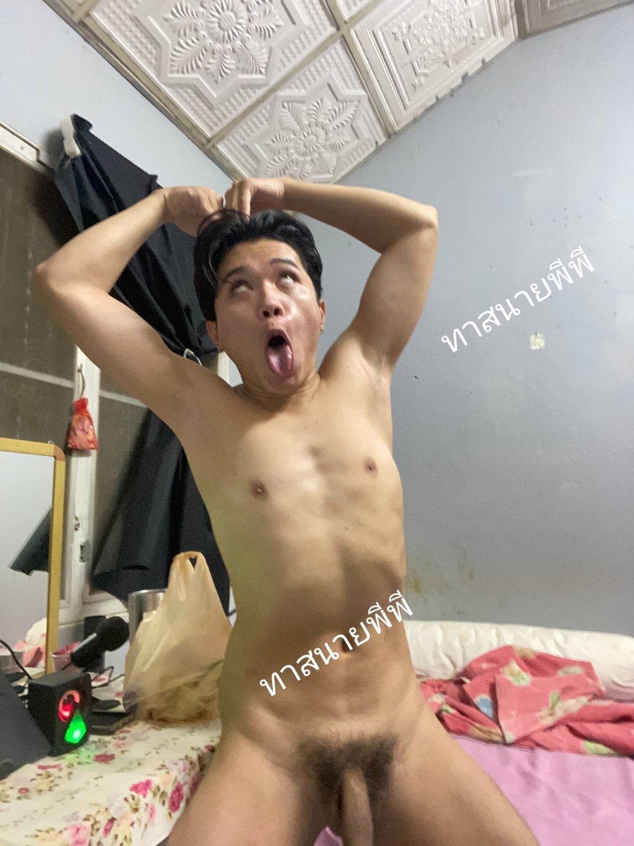 ColonelloPP78's tweet photo. ไอ้ทาสมันบอกว่าเพิ่งอาบน้ำมา แต่ดูสภาพแม่งดิ ทุเรศสัส หน้าตาแม่งโคตรเอ๋องะ https://t.co/vpLnZLbzNm