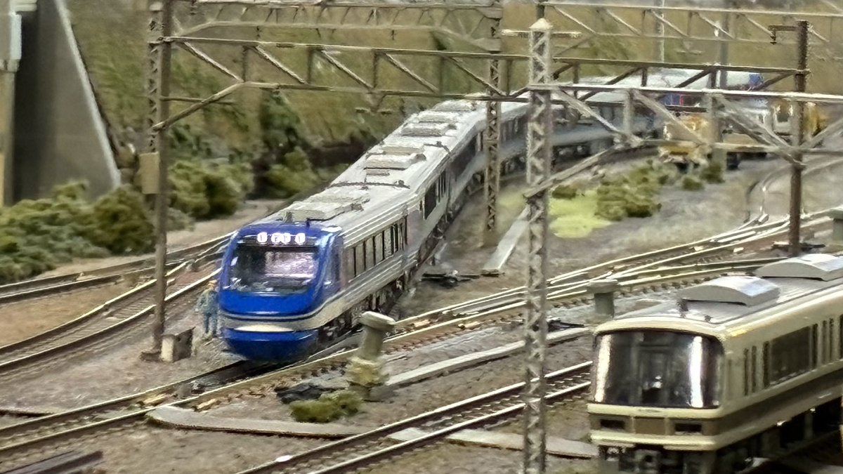 Re_Color_train's tweet photo. 【東京・本店4階】本日ご来店のお客様⑦

智頭急行HOT7000 スーパーはくと

※ 全線貸切4h

#リカラー #Re_Color #鉄道模型 #ｎゲージ  #レンタルレイアウト https://t.co/xvpCFO6vdA
