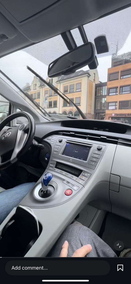 WestnotWest's tweet photo. What Toyota interior is this? Looks sleek and I never see am before https://t.co/tPVq0rybSd