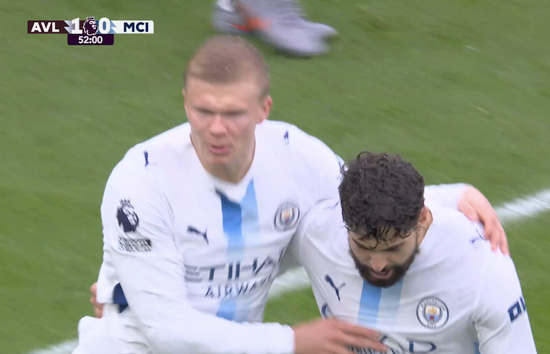 TouchlineX's tweet photo. 1-1 Manchester City.

GOOOOOOOOOAAAAAAAAAAAAAALLLLLLLLLLLLL ERLING HAALAND !!!!!!!!!!!!!!!!!!!!!!!!!!!!!!! HAALAND HAS EQUALIZED !!!!!!!!!!!!!!!!!!!!!!!!!! HAALAND HAALAND HAALAND !!!!!!!!!!!!!!!!!!!!!!!!!!!! MANCHESTER CITY ARE LEVEL !!!!!!!!!!!!!!! 🔥🔥🔥🔥🔥🔥 https://t.co/Rbu1Mhgo6l
