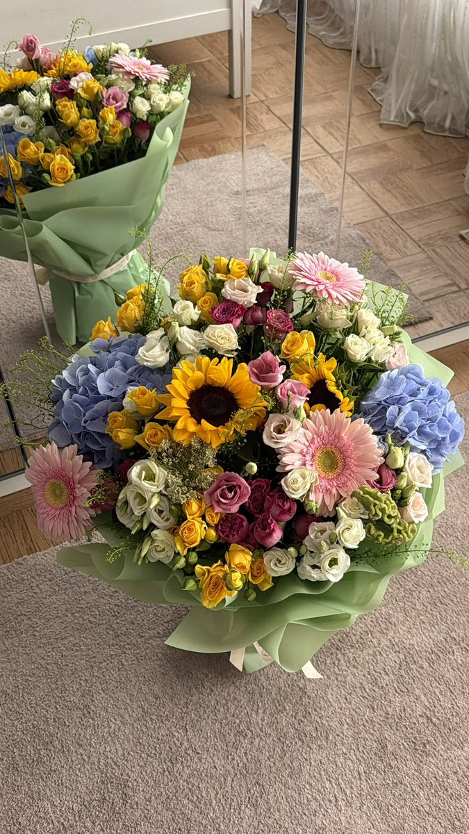 ll5_hi's tweet photo. 🌼🌷🌸🌺🪷🪻🌹🌻💐🌸
Full of love and happiness .. https://t.co/MDVFq5AO5f