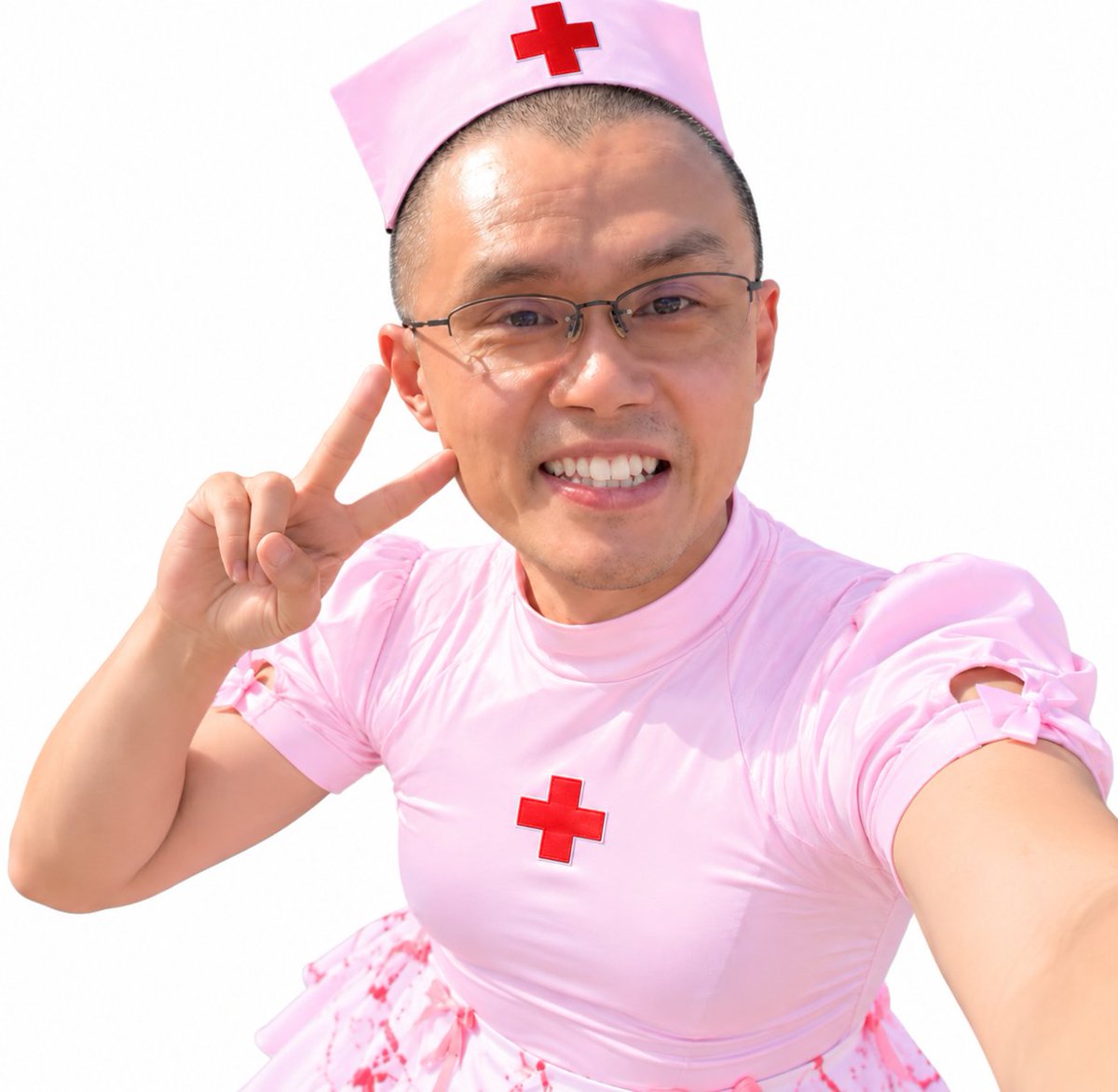 BIANTUGOU's tweet photo. 这个舞蹈火爆全网了啊   护士摇

不管男护士还是女护士都在拍这个视频玩梗

甚至还有网友恶搞CZ的来跳这个舞蹈

简直是下一个琵琶曲
https://t.co/11ur86hjc5 https://t.co/mqwIj8IMPI