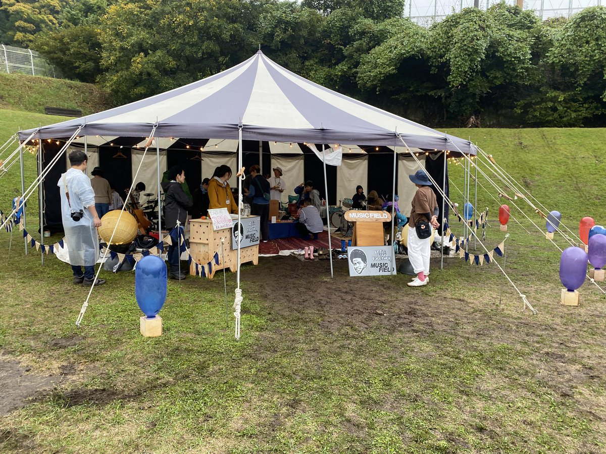 zooue7's tweet photo. ほんわか地域密着フェスから筋肉悪魔音楽祭まで駆け抜けて良い1日でした💪
命燃やした https://t.co/Fegr6Q412W