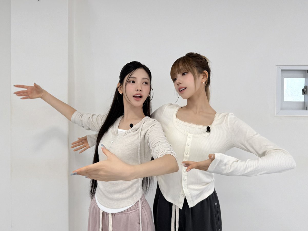 babydontcry_fr's tweet photo. 🐦| TWITTER

#YIHYUN &amp; #MIA : 🍒 VISITE SEOUL mes amis de Séoul

🍓• @BabyDONTCry_BDC #베돈크 #BabyDONTCry https://t.co/6wBrimVqri