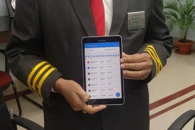 h_pongilath's tweet photo. South Western Railway - Sr. Divisional Commercial Manager, Bengaluru - Divisional Commercial Manager Circular (dt:07th Sept' 2026) - Procedure to deal with loss of #HHT (Hand Held Terminal) device. A device with TTE (Travelling Ticket Examiners).
#IndianRailways #TTE https://t.co/mqq8DlyIWc