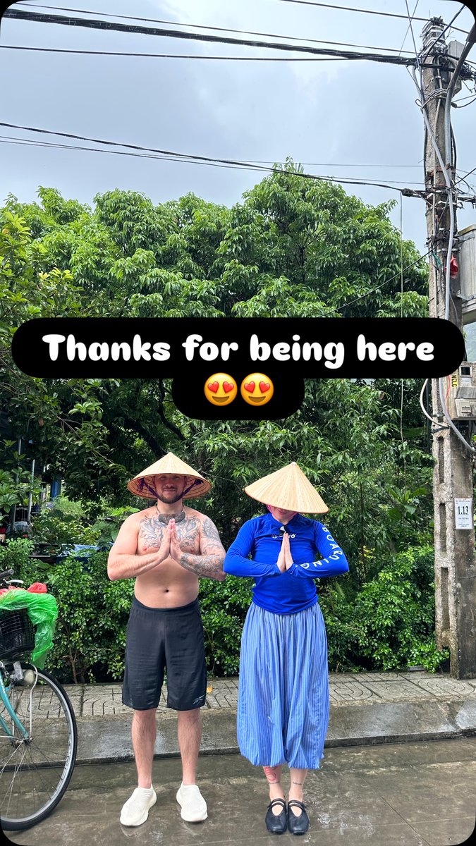 TantoAnteojo's tweet photo. 10 seconds is all it takes to fall for Lan Ha Bay: limestone islands, hidden beaches, quiet lagoons, kayaking, and a pink sunset. Want a detailed itinerary? Comment “I WANT IT. https://t.co/JVwvmZNnnw
