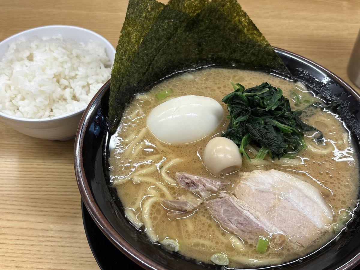 Kawataref's tweet photo. うまうま https://t.co/gJbKm74DRe