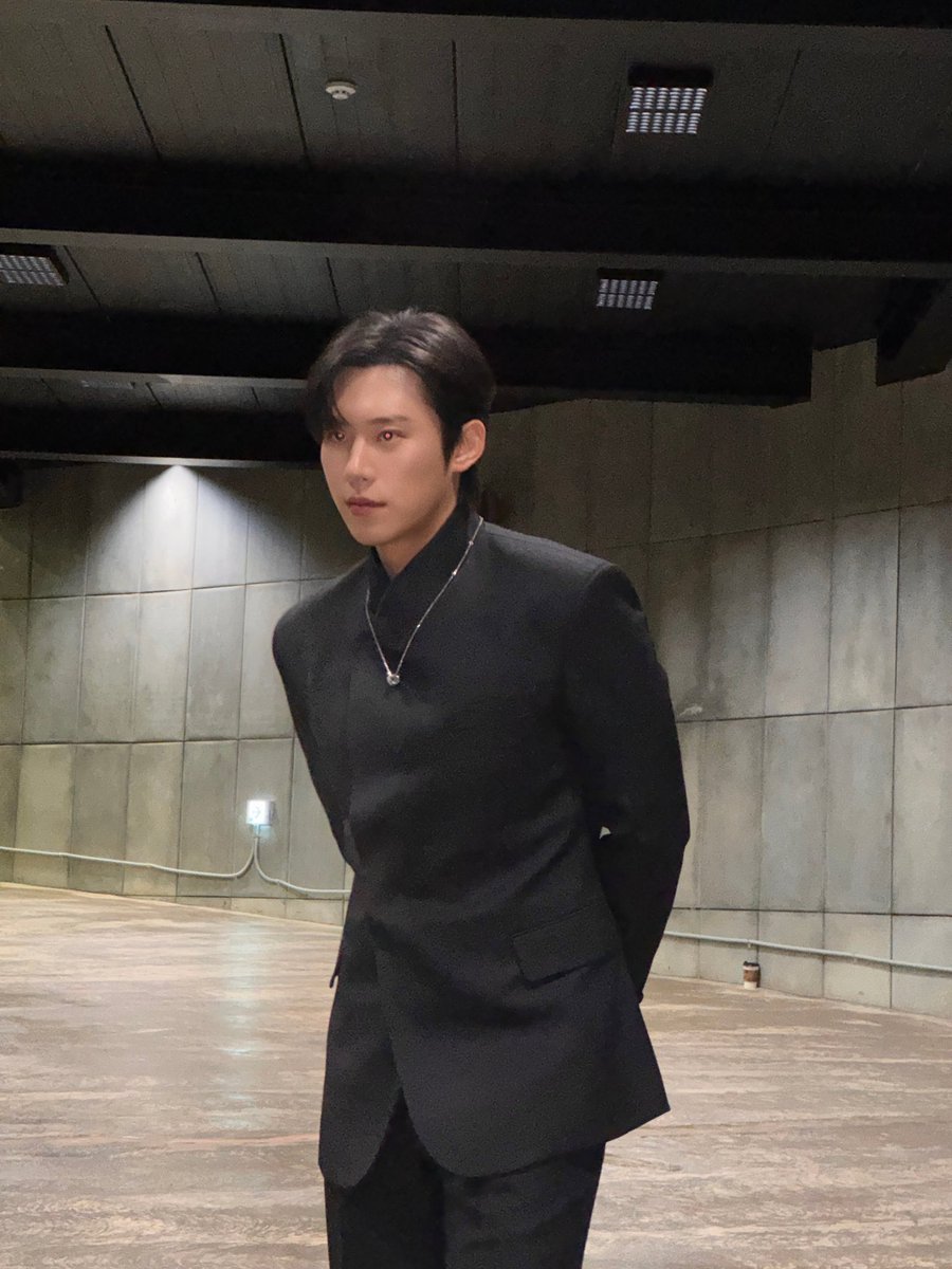 cheolang2's tweet photo. 오늘 진짜 무슨 내림받은것마냥
와…… 성철님진짜사랑해요 https://t.co/NNgwpqys1E