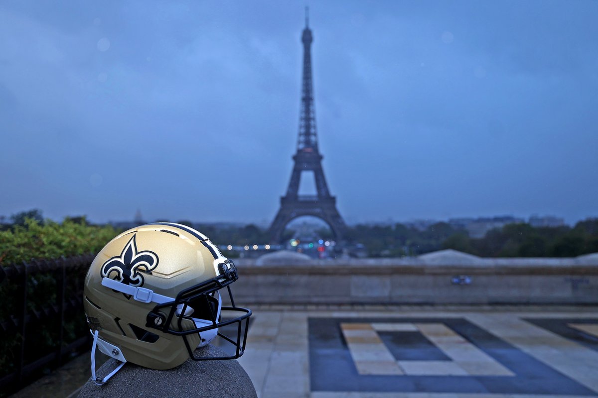 Saints's tweet photo. Gameday eve ⚜️🇫🇷 https://t.co/THD2F0aUAN