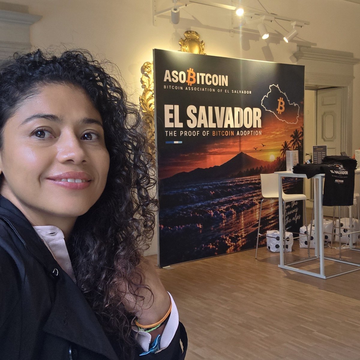 realSandySV's tweet photo. Today is the second day of @LuganoPlanB.
The first day was a huge success, here are some photos from yesterday...
It wrapped up in style, with Proof of Rock.  

P.S.
My favorite part was seeing Paco dancing and hodling the Big B of Bitcoin. 🧡🤣⚡️
#PlanBForum #Lugano #Bitcoin https://t.co/I4x8PCcNoO