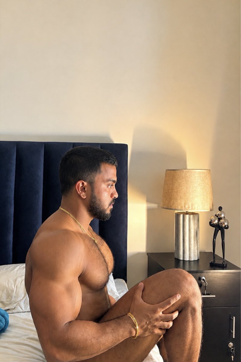 brwnmusclecoach's tweet photo. For more 18+ contents ▶️ https://t.co/BJJrBuwfSF 🇱🇰 https://t.co/dMY7LfkZ4F