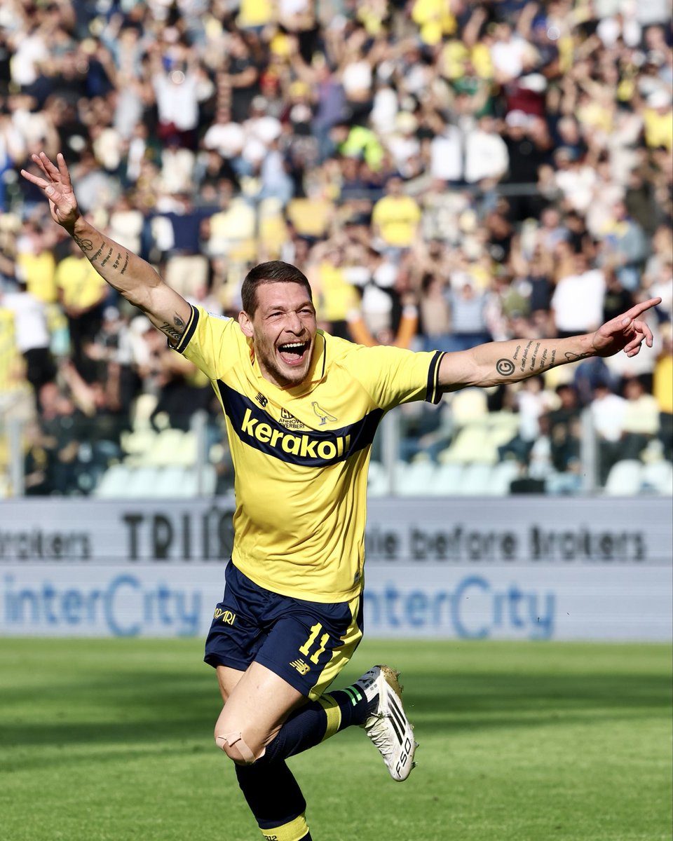Modena_FC_1912's tweet photo. 🟡🔵🐔 #ModCes 1-0 | 𝗕𝗘𝗟𝗢𝗧𝗧𝗜‼️

#DaiGialli https://t.co/jwb51km5oZ