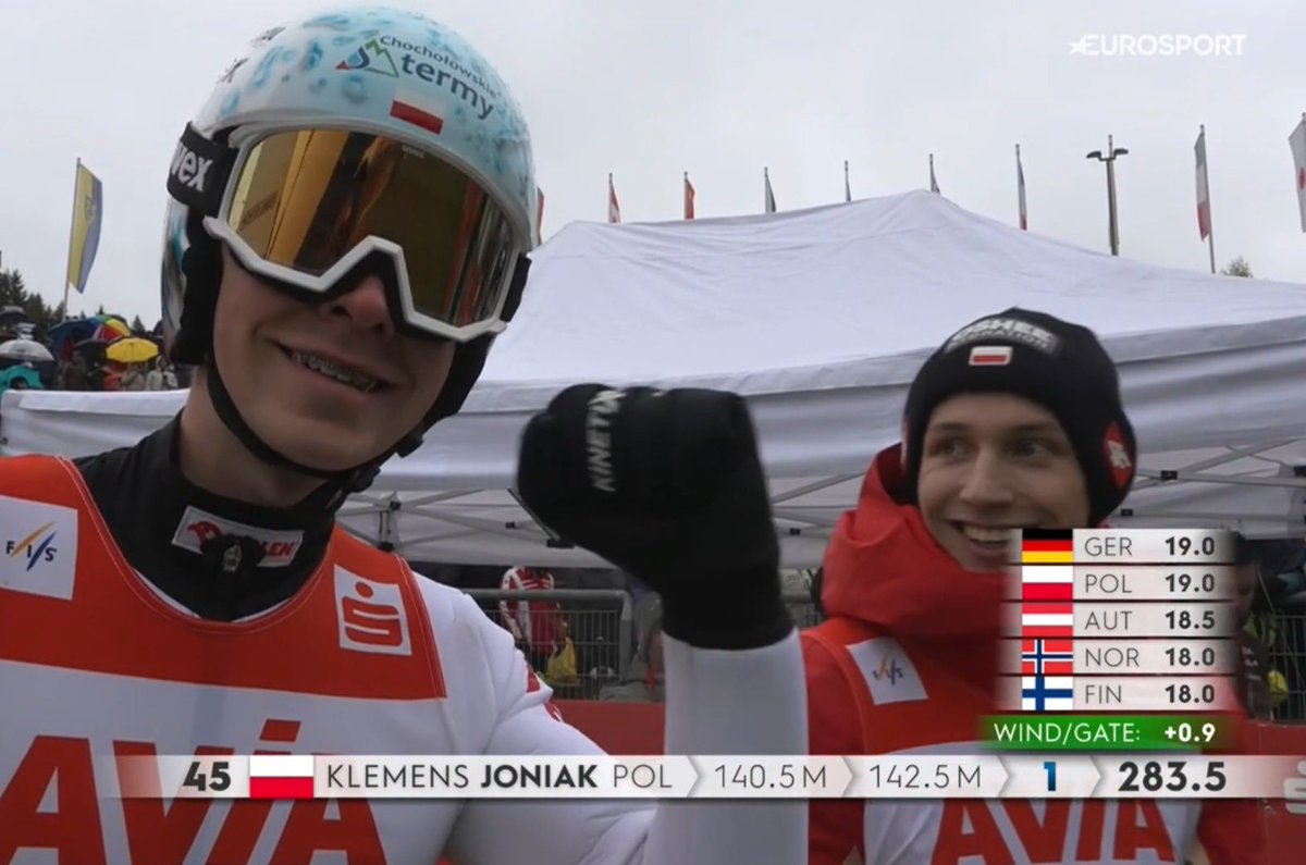 AdrianLozio's tweet photo. KLEMENS JONIAK NA PODIUM W KLINGENTHAL!!!!

Fot. Eurosport 
#skijumpingfamily https://t.co/ytCqeZOHIk