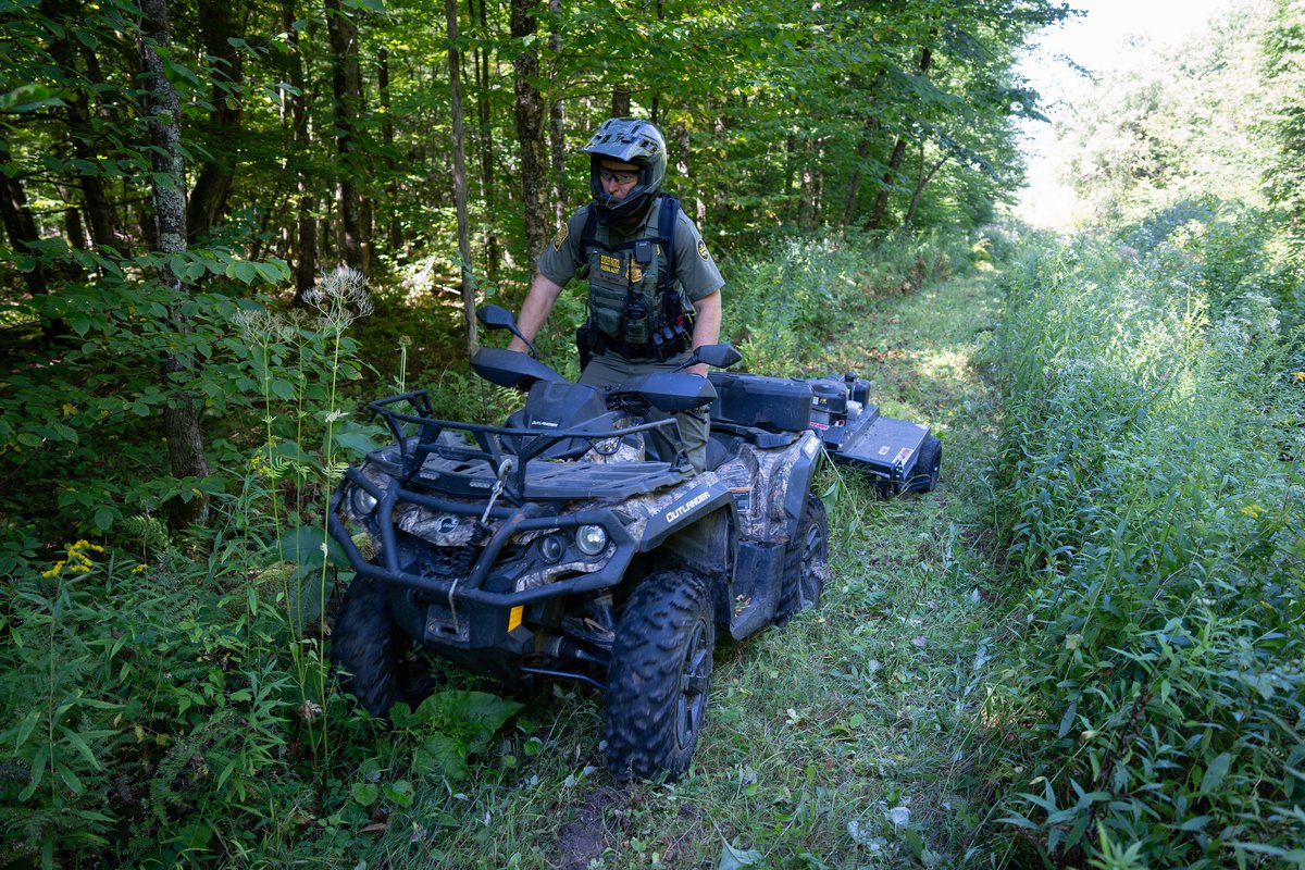 CBP's tweet photo. CBP doesn’t only secure the southern border. Our northern border is patrolled around the clock, too. The terrain and conditions are different, but we are prepared, equipped, and ready to respond.

Learn more about our different locations: https://t.co/KkJHBSowrU https://t.co/cKNLpnsOyu