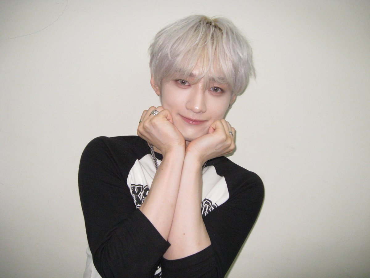 the_verivery's tweet photo. #베리베리 #VERIVERY #VRVR
#용승 #YONGSEUNG https://t.co/BOtCkA0p48
