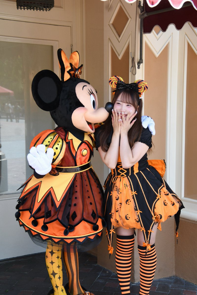 maid_miou's tweet photo. LAに行ってきました🎃🧡🇺🇸 https://t.co/UXUCMadP77