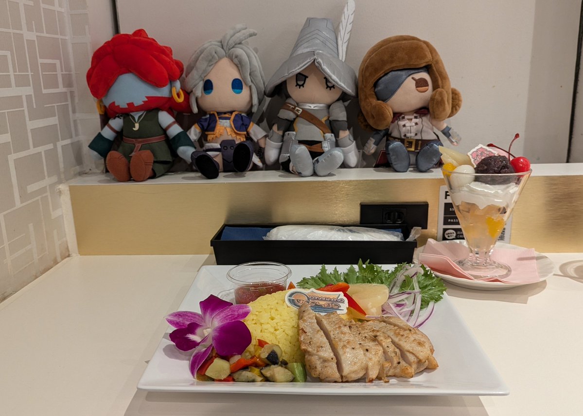 godmastersun's tweet photo. 『FINAL FANTASY X 25TH ANNIVERSARY CAFE』後期初日へ行ってまいりました！コースターは本来のわいのドロップ運通りでした！🥲FFレゾナンス極楽湯のフライヤーもいただきました！(こっそりニーアドリンクも)
#FF10 #FFX25th
#sqex_cafe_shop
#sqex_popup_cafe https://t.co/xUIQf9ZqmU